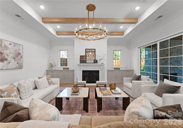 154 N Canterbury Road, Charlotte, NC 28211