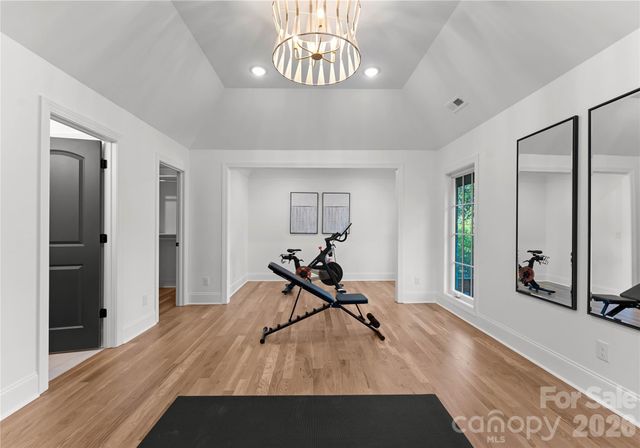 154 N Canterbury Road, Charlotte, NC 28211