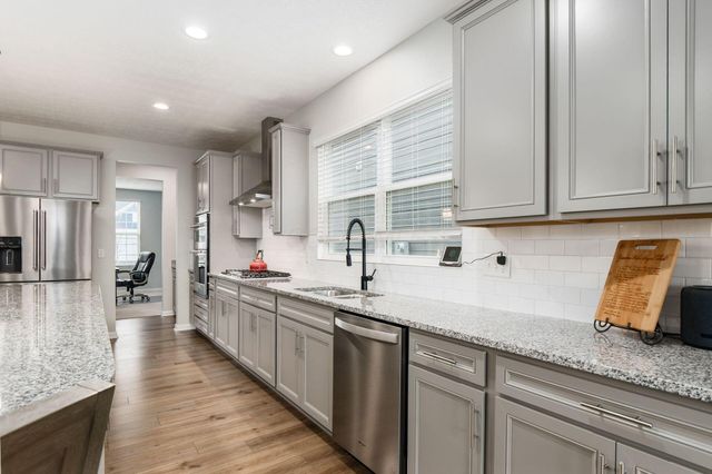 6373 Davis Circle, Powell, OH 43065