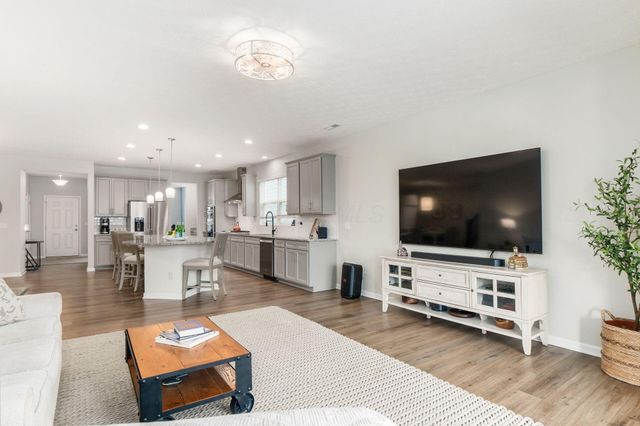 6373 Davis Circle, Powell, OH 43065