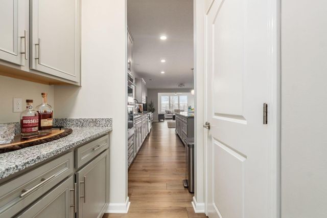 6373 Davis Circle, Powell, OH 43065