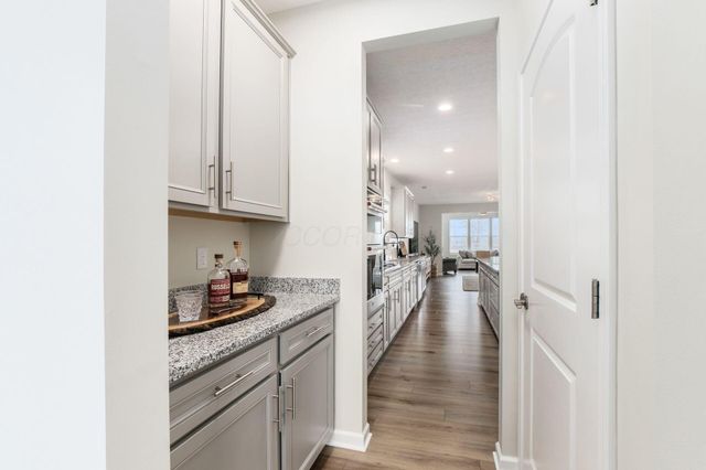 6373 Davis Circle, Powell, OH 43065