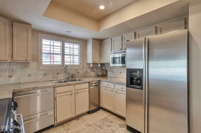 7809 E MONTEBELLO Avenue, Scottsdale, AZ 85250