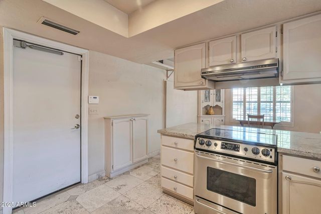 7809 E MONTEBELLO Avenue, Scottsdale, AZ 85250