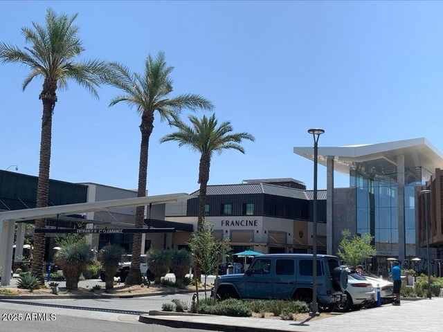 7809 E MONTEBELLO Avenue, Scottsdale, AZ 85250