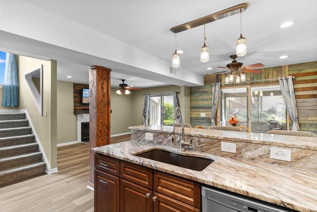 800 Egret Cir Apt 52, Little River, SC 29566