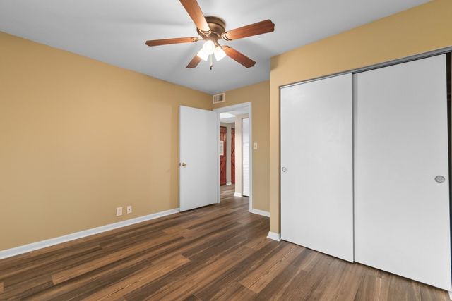 800 Egret Cir Apt 52, Little River, SC 29566
