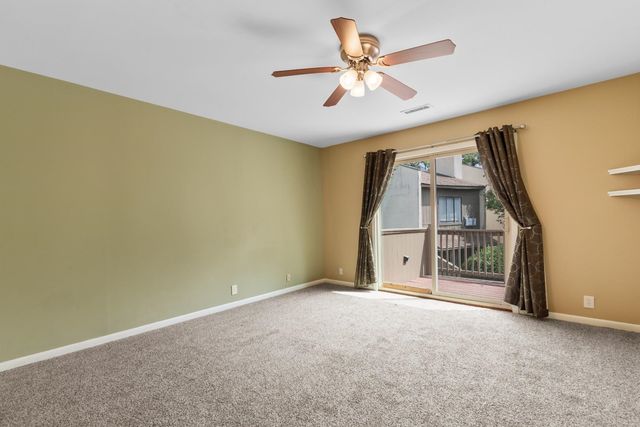 800 Egret Cir Apt 52, Little River, SC 29566