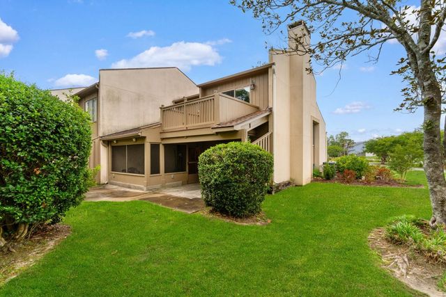 800 Egret Cir Apt 52, Little River, SC 29566