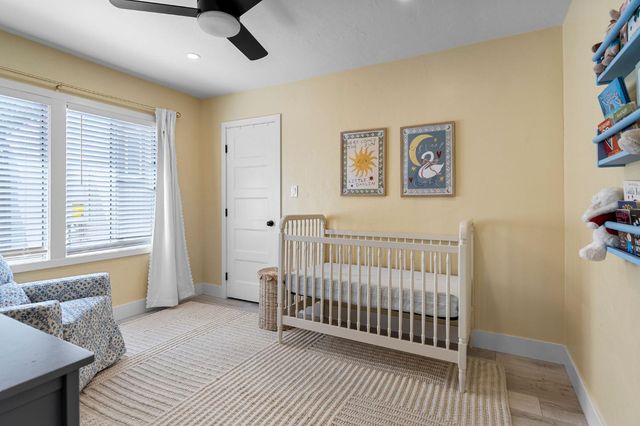 518 Fremont Way, Sacramento, CA 95818