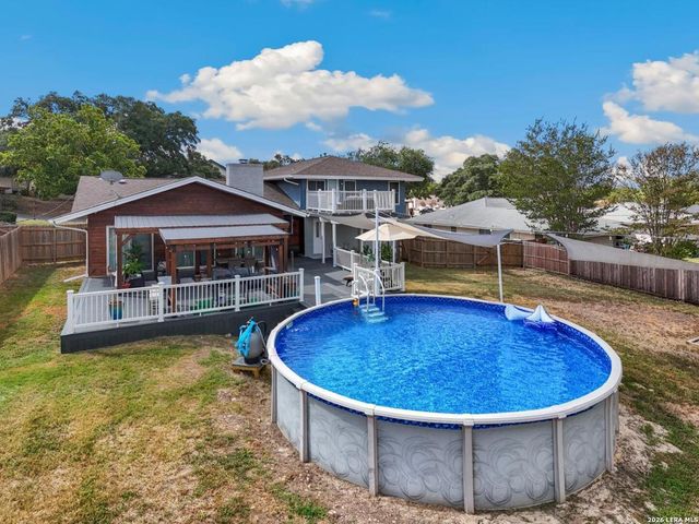 5907 WINTERHAVEN DR, Windcrest, TX 78239