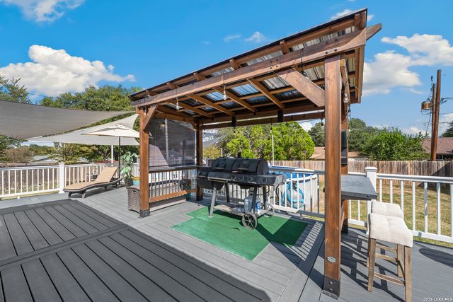 5907 WINTERHAVEN DR, Windcrest, TX 78239