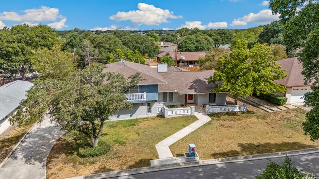 5907 WINTERHAVEN DR, Windcrest, TX 78239