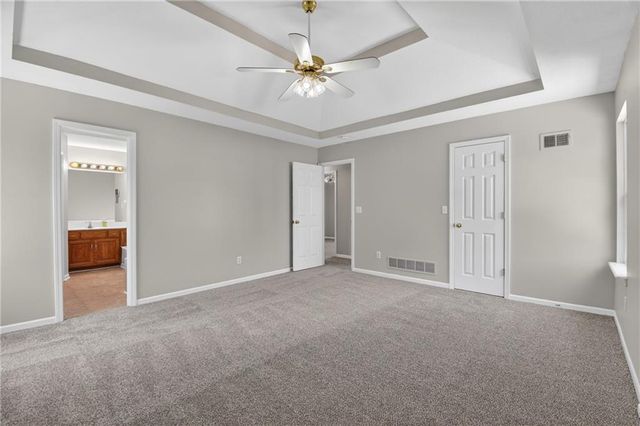 605 Oak Drive, Raymore, MO 64083