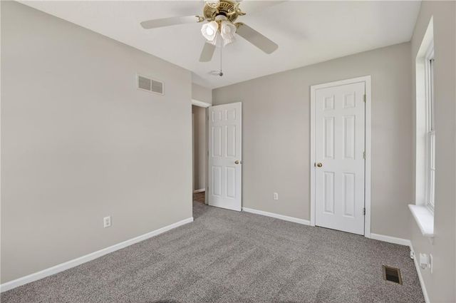 605 Oak Drive, Raymore, MO 64083