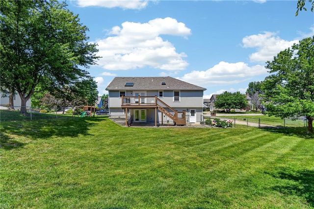 605 Oak Drive, Raymore, MO 64083