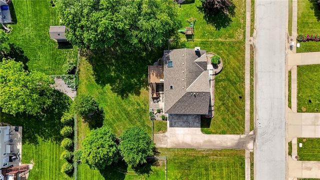 605 Oak Drive, Raymore, MO 64083