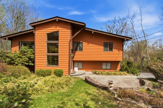 67 Entrance Way, Purdys, NY 10578