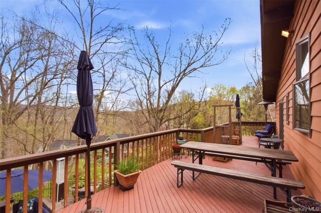 67 Entrance Way, Purdys, NY 10578