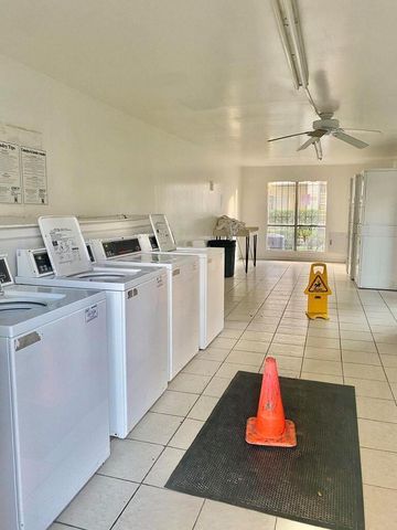 1500 N Congress Avenue B29, West Palm Beach, FL 33401