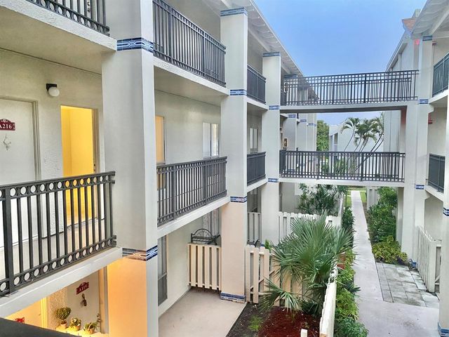 1500 N Congress Avenue B29, West Palm Beach, FL 33401