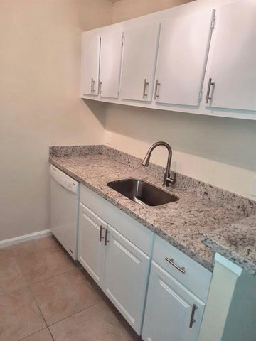 1500 N Congress Avenue B29, West Palm Beach, FL 33401