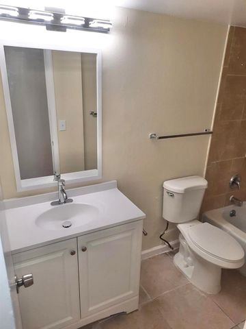 1500 N Congress Avenue B29, West Palm Beach, FL 33401