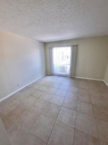 1500 N Congress Avenue B29, West Palm Beach, FL 33401