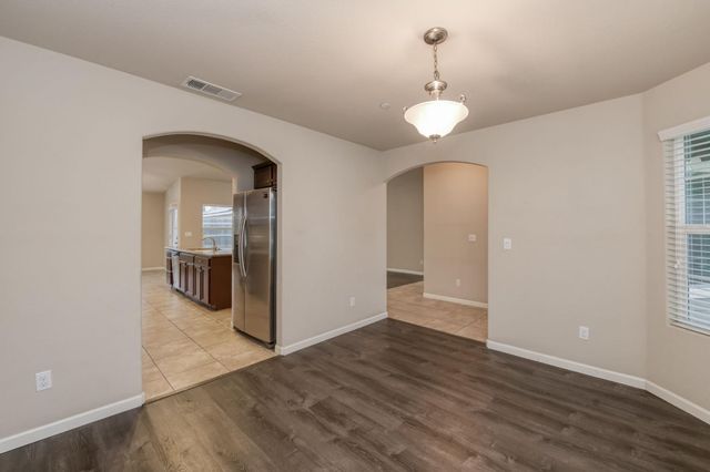 2719 Tamarack Avenue, Sanger, CA 93657