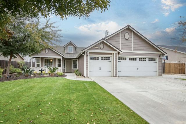 2719 Tamarack Avenue, Sanger, CA 93657