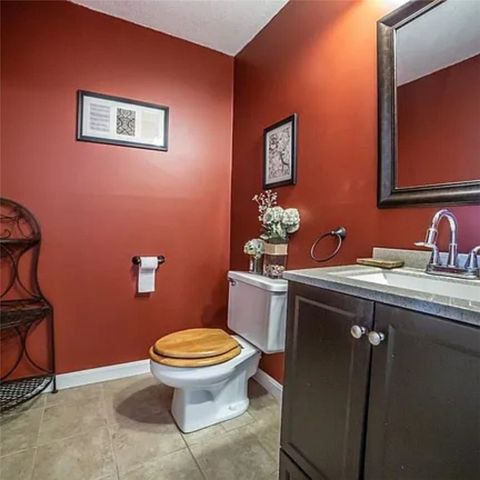 66 Girard Avenue 215, Newport, RI 02840