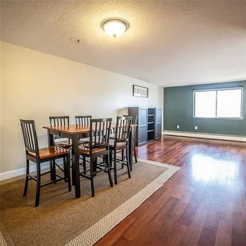 66 Girard Avenue 215, Newport, RI 02840