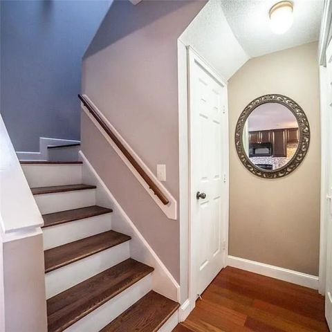 66 Girard Avenue 215, Newport, RI 02840