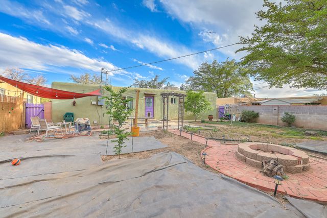 9723 Salem Road NE, Albuquerque, NM 87112