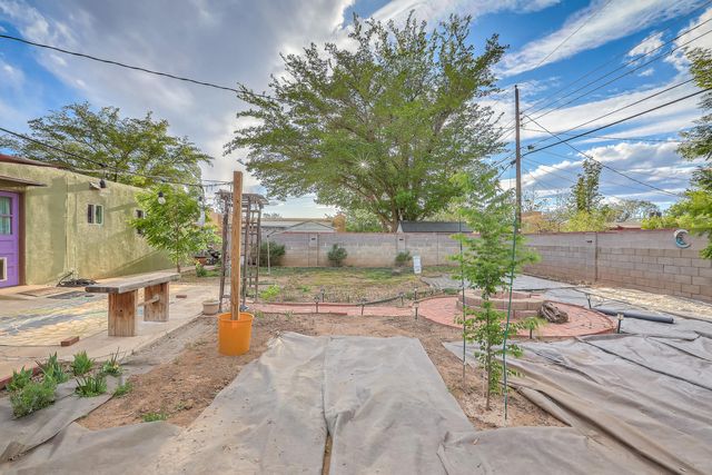 9723 Salem Road NE, Albuquerque, NM 87112