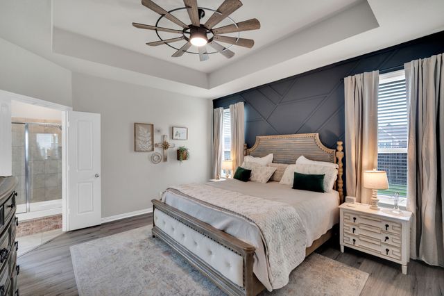 712 Ascot Court, Ennis, TX 75119