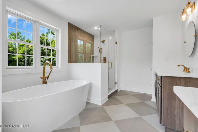 1 Barrington Court, Holmdel, NJ 07733