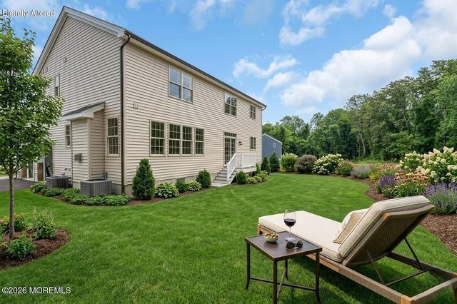 1 Barrington Court, Holmdel, NJ 07733