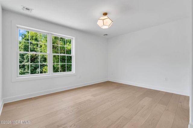1 Barrington Court, Holmdel, NJ 07733