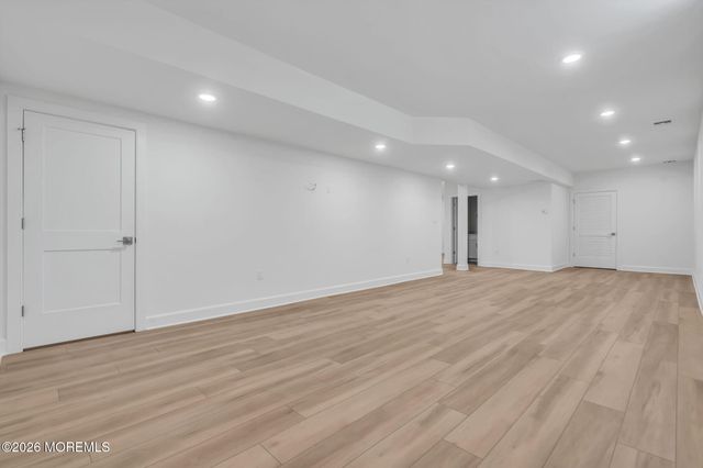 1 Barrington Court, Holmdel, NJ 07733