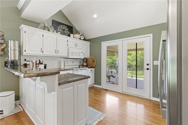30109 E 222nd Court, Pleasant Hill, MO 64080