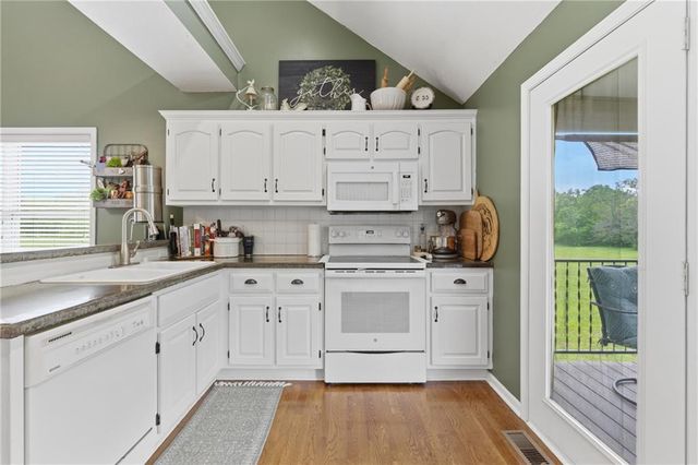30109 E 222nd Court, Pleasant Hill, MO 64080
