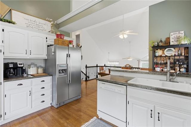 30109 E 222nd Court, Pleasant Hill, MO 64080