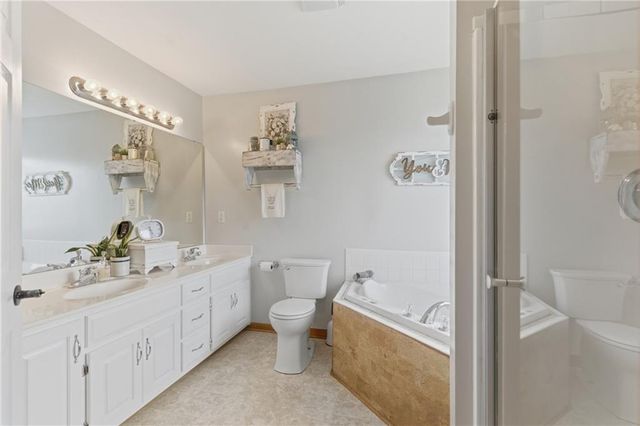 30109 E 222nd Court, Pleasant Hill, MO 64080