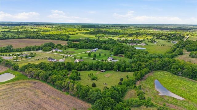 30109 E 222nd Court, Pleasant Hill, MO 64080