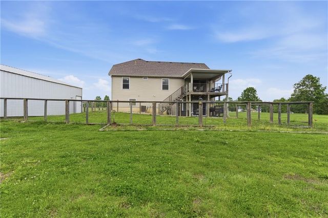 30109 E 222nd Court, Pleasant Hill, MO 64080