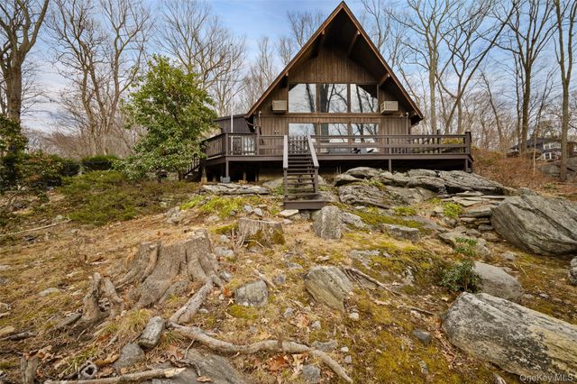 36 Kirk Lake Drive, Mahopac, NY 10541