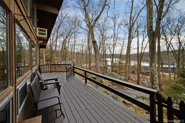 36 Kirk Lake Drive, Mahopac, NY 10541