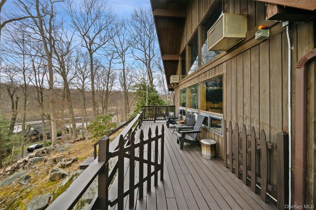 36 Kirk Lake Drive, Mahopac, NY 10541