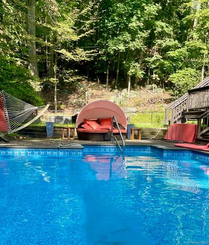 36 Kirk Lake Drive, Mahopac, NY 10541